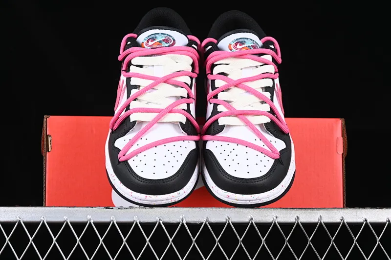 All Categories Nk SB Dunk Series Nk SB Dunk Low Low-top sneakers J version Nk Dunk Low "Multi Color" Vibrant three hooks Customized version of deconstructed strap casual sneakers FD4623-131